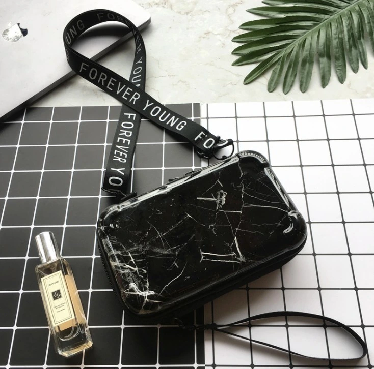 Custom ABS+PC Portable Waterproof Marble Makeup Case Outdoor Girl&prime;s Crossbody Hard Shell Bag Fashion Cosmetic Washable Case