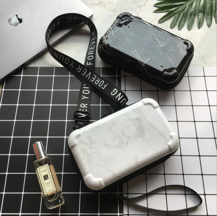 Custom ABS+PC Portable Waterproof Marble Makeup Case Outdoor Girl&prime;s Crossbody Hard Shell Bag Fashion Cosmetic Washable Case