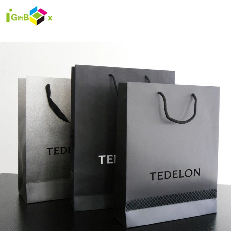 Custom Luxury Wholesale Designer Matt Black Fashion Logo Printed Packaging Kraft Shopping Gift Wrapping Paper Bag Cosmetics/Clothing/Gifts